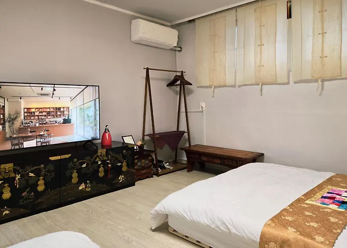 Arisu Sauna House 전철역2초#3br#공항픽업#사우나#롯데월드#잠실#장박할인#kspo#올림픽공원#명동#아산병원