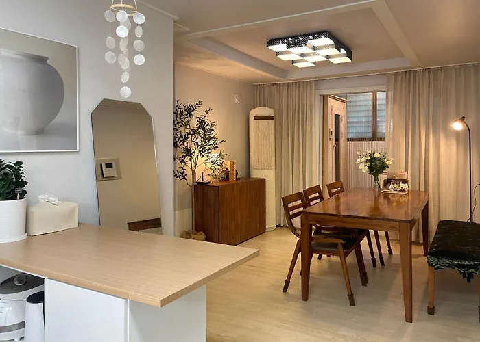 Arisu Sauna House 전철역2초#3br#공항픽업#사우나#롯데월드#잠실#장박할인#kspo#올림픽공원#명동#아산병원 Appartement *
